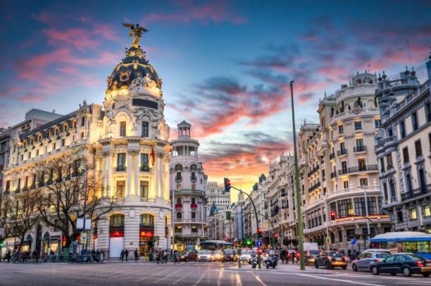 Piso Madrid Centro 5 Min Andando Gran Via Lejlighed Eksteriør billede